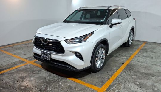 Toyota • Highlander