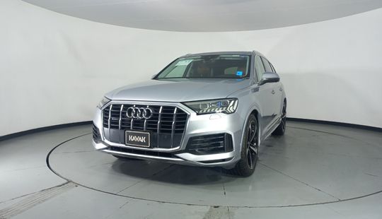 Audi • Q7