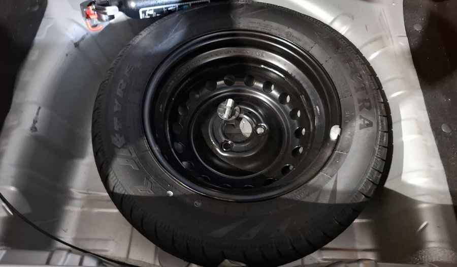 Renault Kwid 1.0 ICONIC Hatchback 2019