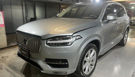 Volvo • XC90