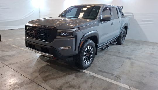 Nissan • Frontier