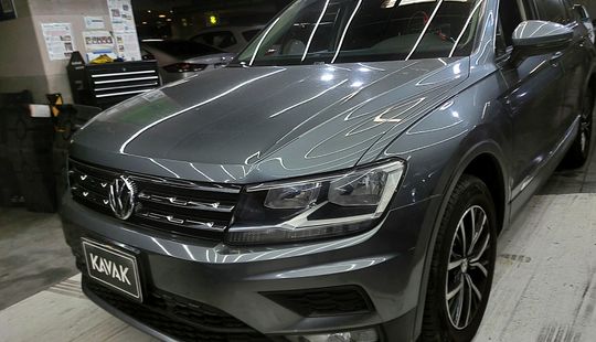 Volkswagen • Tiguan