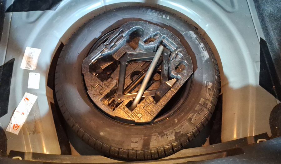 Volkswagen Jetta 2.5 SPORT PAQ WELTRADIO TECHO TIPTRONIC Sedan 2013