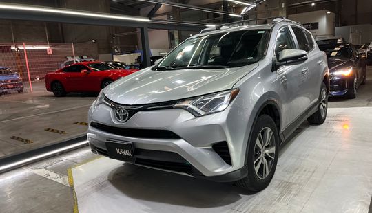 Toyota • RAV4