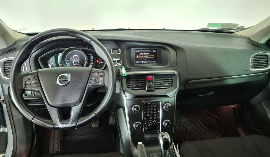 Volvo V40 2.0 D2 COMFORT Hatchback 2018