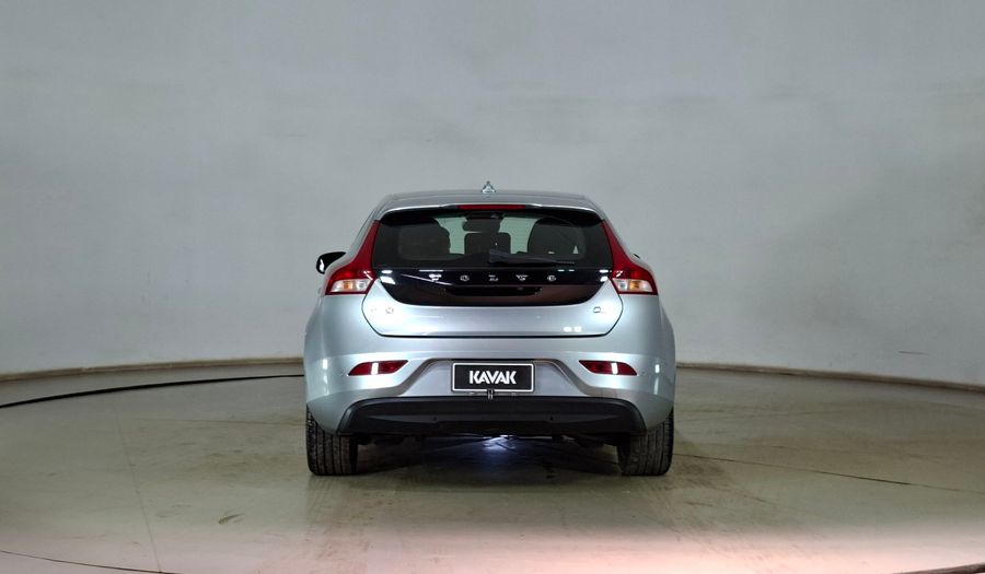 Volvo V40 2.0 D2 COMFORT Hatchback 2018