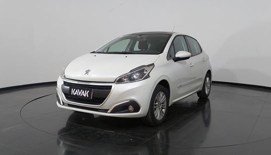 Peugeot • 208