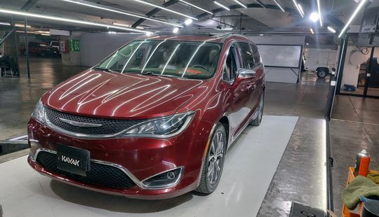 Chrysler • Pacifica