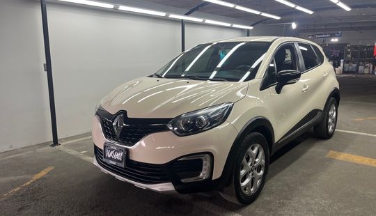 Renault • Captur