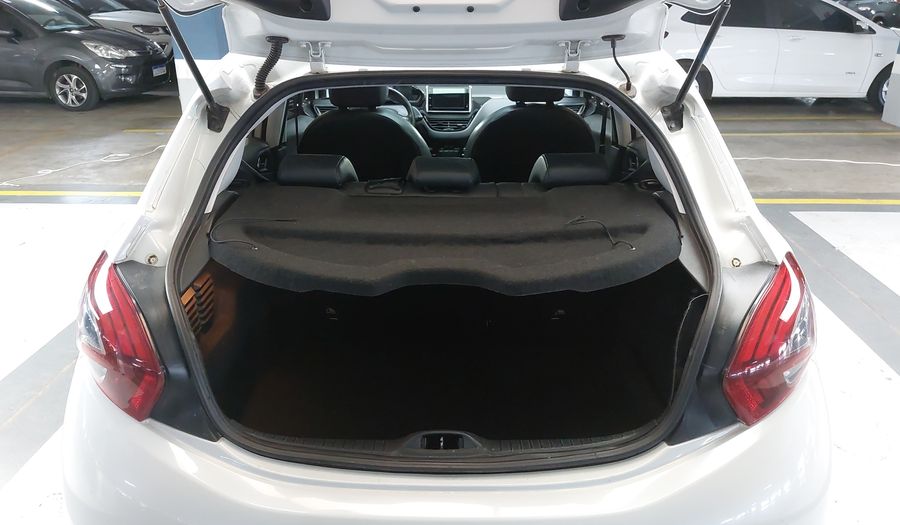 Peugeot 208 1.6 URBANTECH AUTO Hatchback 2018