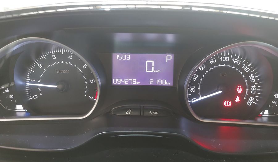 Peugeot 208 1.6 URBANTECH AUTO Hatchback 2018