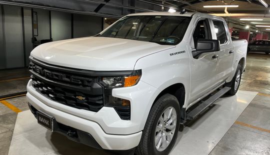 Chevrolet • Silverado 1500