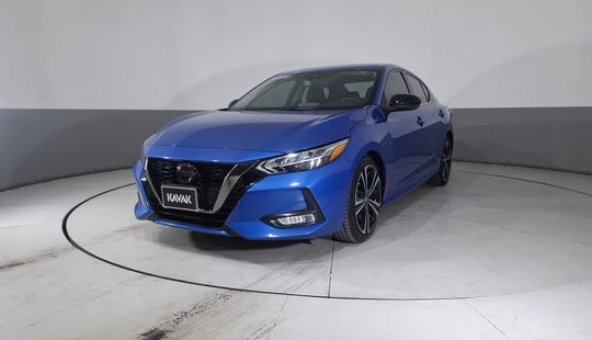 Nissan • Sentra