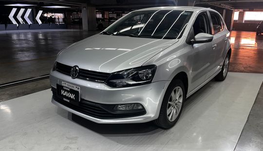 Volkswagen • Polo