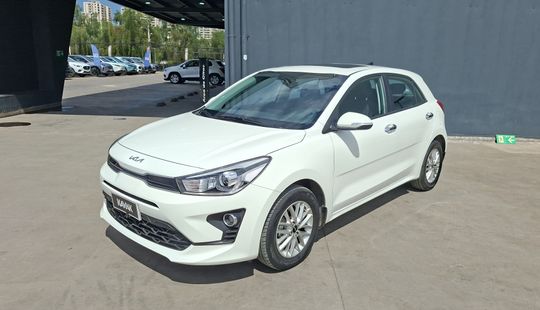 Kia • RIO 5