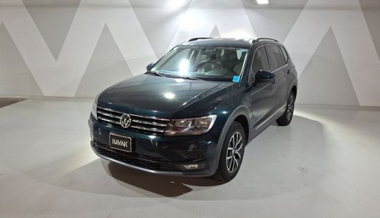 Volkswagen • Tiguan