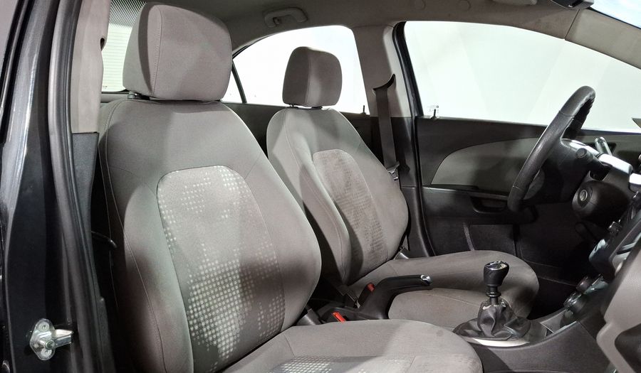 Chevrolet Sonic 1.6 MT A LS Sedan 2015