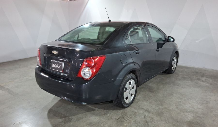 Chevrolet Sonic 1.6 MT A LS Sedan 2015