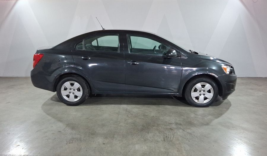 Chevrolet Sonic 1.6 MT A LS Sedan 2015