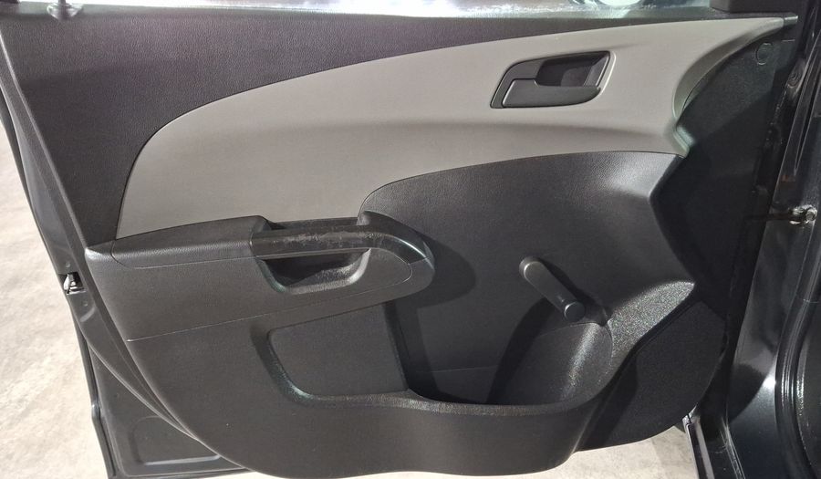 Chevrolet Sonic 1.6 MT A LS Sedan 2015