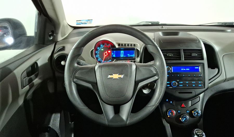 Chevrolet Sonic 1.6 MT A LS Sedan 2015