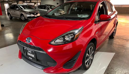 Toyota • Prius C