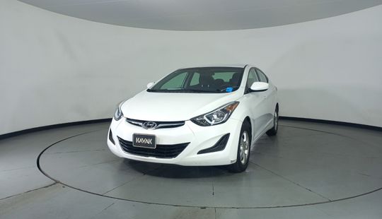 Hyundai • Elantra