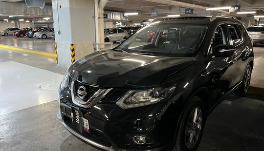 Nissan • X-Trail