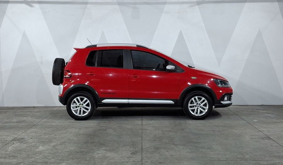Volkswagen Crossfox 1.6 CROSSFOX QUEMACOCOS MT Hatchback 2016