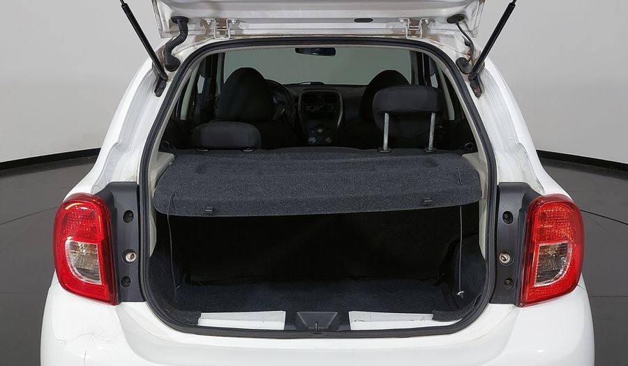 Nissan March 1.6 S Hatchback 2016