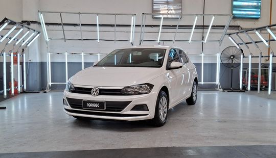 Volkswagen • Polo