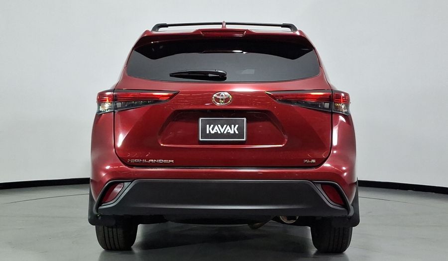 Toyota Highlander 3.5 XLE AUTO Suv 2022