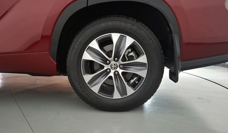 Toyota Highlander 3.5 XLE AUTO Suv 2022