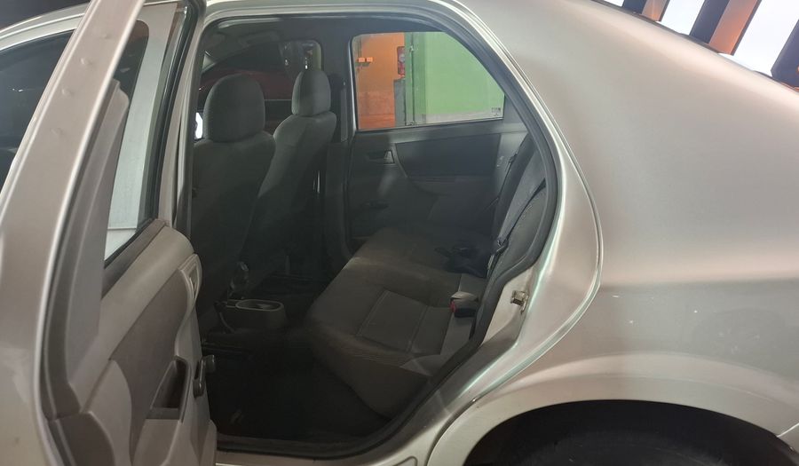 Chevrolet Prisma 1.4 LS Sedan 2012