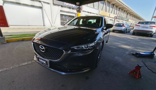 Mazda • Mazda 6