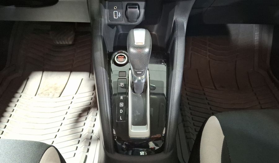 Nissan Versa 1.6 ADVANCE CVT Sedan 2020