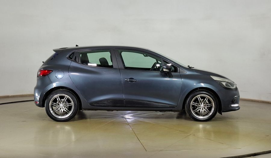 Renault Clio 1.2 EXPRESSION Hatchback 2017