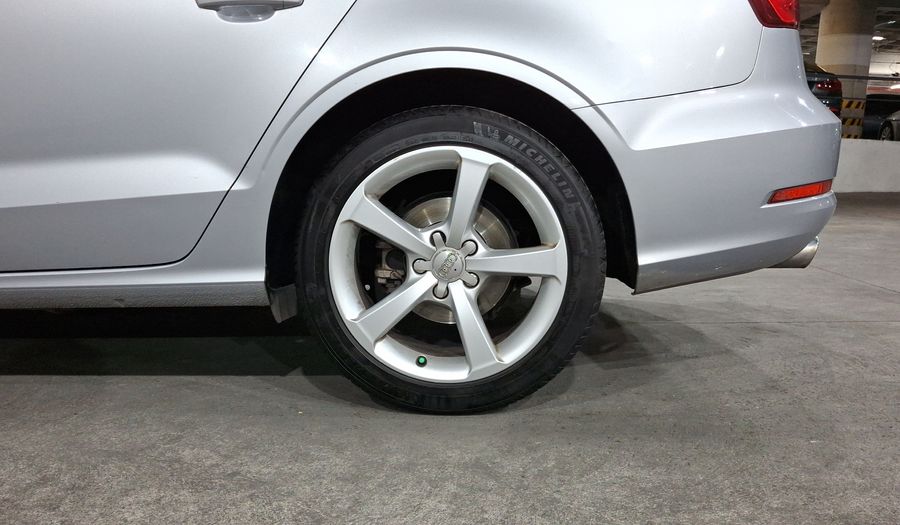 Audi A3 1.8 TFSI ATTRACTION S TRONIC Sedan 2016