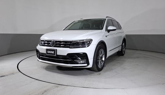 Volkswagen • Tiguan