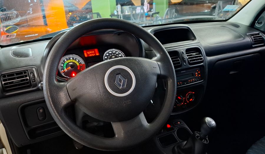 Renault Clio 1.1 DYNAMIQUE SAT Hatchback 2015