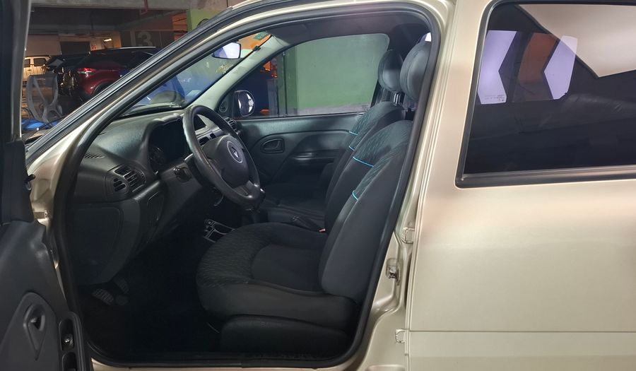 Renault Clio 1.1 DYNAMIQUE SAT Hatchback 2015