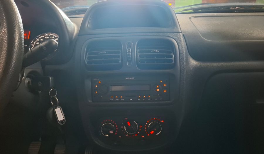 Renault Clio 1.1 DYNAMIQUE SAT Hatchback 2015