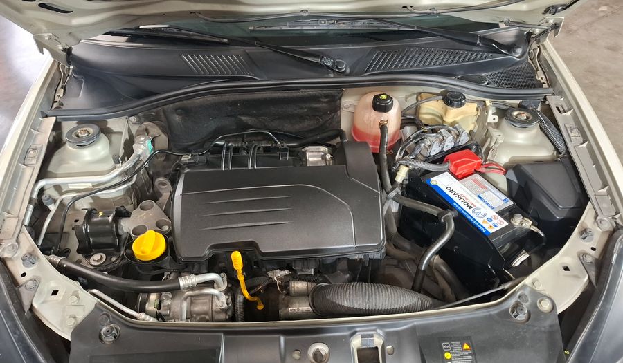 Renault Clio 1.1 DYNAMIQUE SAT Hatchback 2015