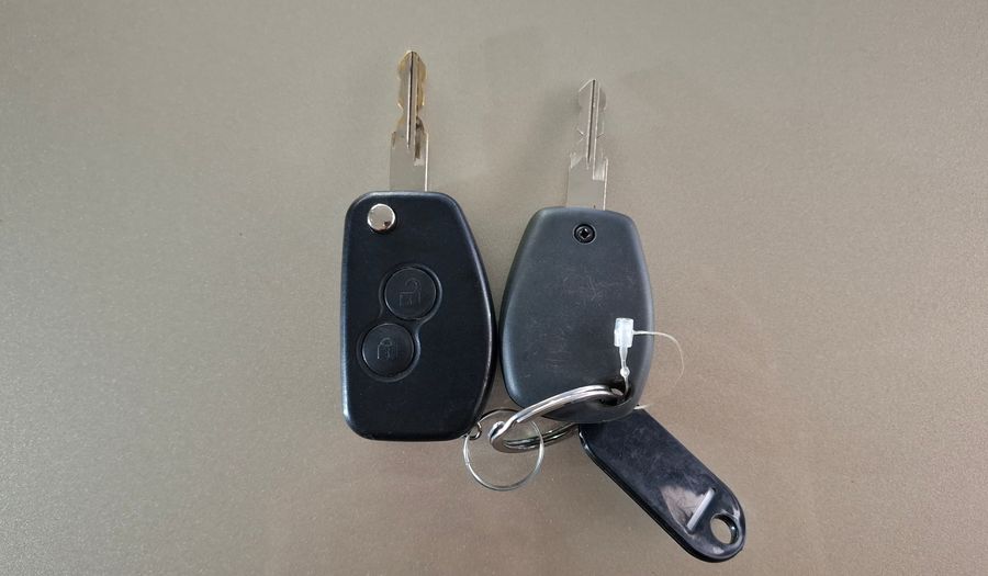 Renault Clio 1.1 DYNAMIQUE SAT Hatchback 2015