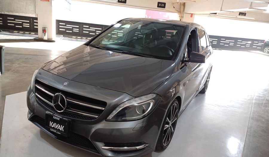 Mercedes Benz Clase B 1.6 180 CGI 7G-DCT Minivan 2013