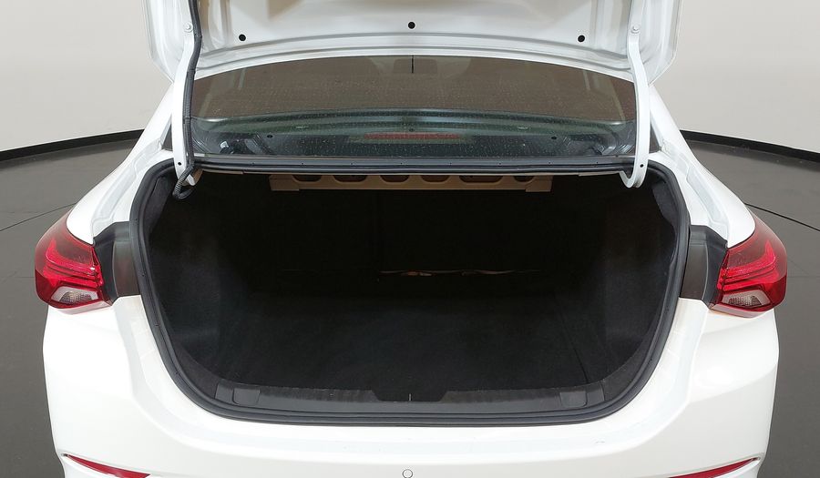 Chevrolet Onix Plus 1.0 TURBO LTZ Sedan 2021