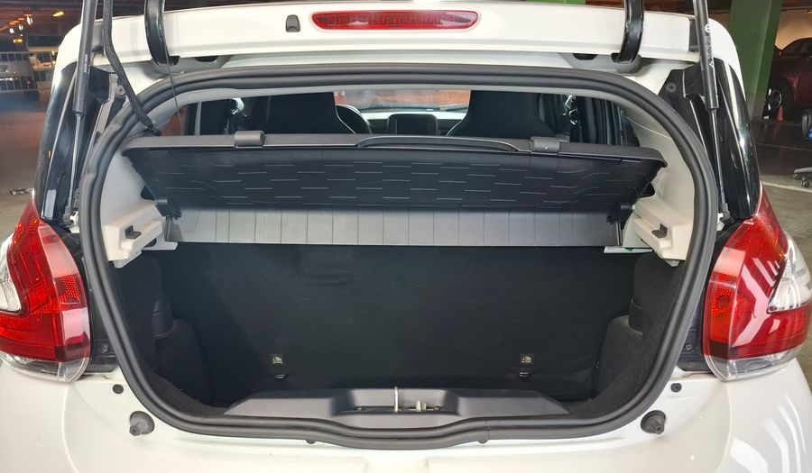 Fiat Mobi 1.0 LIKE Hatchback 2022