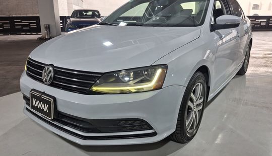Volkswagen • Jetta