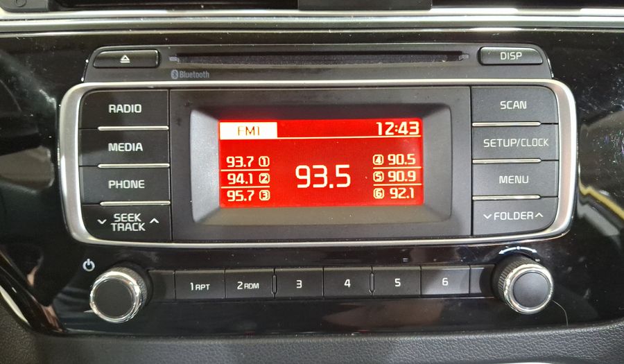 Kia Rio 1.6 LX MT Hatchback 2016