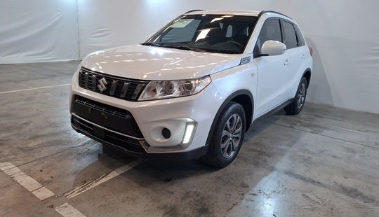 Suzuki • Vitara